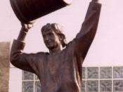 A statue of Wayne Gretzky raising the Stanley Cup graces the front entrance of Edmonton's Rexall Place.