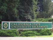 English: This is a photo of the sign at the north entrance of Sacramento State University.