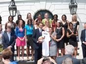 English: Picture of the UConn 2009 National Championship team with Barack Obama at the White House, taken by the White House photographer, provided by Randy Press (Assistant Director/Athletic Communications (Women's Basketball, Field Hockey))