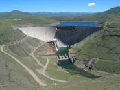 English: Katse Dam in Lesotho, Africa. Français : Le barrage de Katse, au Lesotho.