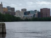 English: Hartford from the south on the Connecticut River