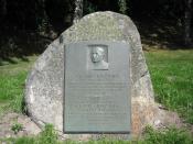 English: Memorial stone for American football player and coach Knute Rockne in his birth town of Voss in Norway.
