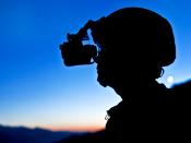English: Soldier wearing night vision goggles.