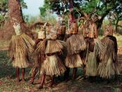 English: 9–10-year-old boys of the Yao tribe in Malawi participating in circumcision and initiation rites. Français : Jeunes garçons âgés de 9 à 10 ans de la tribu Yao en Malawi participants à des rîtes d'initiation et de circoncision.