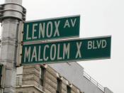 English: A street sign for Malcolm X Boulevard (Lenox Avenue) in Manhattan, New York City.
