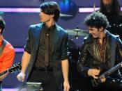 English: The Jonas Brothers perform at the 