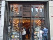 İstiklal Caddesi'ndeki Robinson Crusoe Kitapçısı / Robinson Crusoe Bookstore on İstiklal Avenue