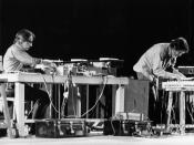 English: Shiraz Art Festival: David Tudor (left) and John Cage performing at the 1971 festival.(Photo courtesy Cunningham Dance Foundation archive)