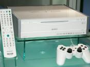 English: PSX video game console. Français : Photo de la console PSX de Sony. Deutsch: Foto der Spielekonsole PSX.