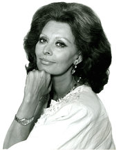 Portrait of the Italian actress Sophia Loren from 1986. Français : Portrait de l'actrice italienne Sophia Loren réalisé en 1986.