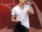 English: Chester Bennington from Linkin Park performing at Sonisphere Festival in Kirjurinluoto, Pori, Finland.