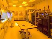 English: Clean room of a semiconductor manufacturing