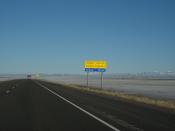 English: Interstate 80 in western Utah, reminding drivers that 