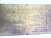 The plaque unveiled by State Premier Neville Wran upon the opening of the Eastern Suburbs line in 1979.