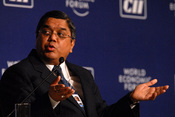 English: Tulsi R. Tanti, Chairman and Managing Director, Suzlon Energy, India, participates in a panel discussion at the World Economic Forum's India Economic Summit 2008 in New Delhi, 16-18 November 2008.