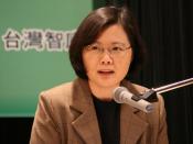 English: Tsai Ing-wen, the chairperson of Democratic Progressive Party of Taiwan. 中文: 蔡英文，台灣民主進步黨黨主席。