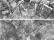 English: Aerial view of the village of Passchendaele (north is to the right of the photo) before and after the Third Battle of Ypres, 1917. Français : Vue aerienne du village de Passendale, avant et après la troisième bataille d'Ypres, en 1917. Le nord es