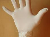 Disposable gloves; Einmalhandschuhe, medizinische Handschuhe; Latexhandschuhe; Latexuntersuchungshandschuhe, Größe S; leicht gepudert, unsteril, zum Einmalgebrauch; Latex