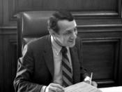 Harvey Milk filling in for Mayor Moscone for a day in 1978 Русский: Харви Милк за столом мэра Сан-Франциско Джорджа Москоне, 1978