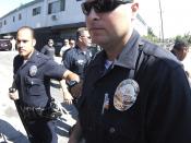 English: LAPD officers at crime scene