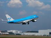 English: KLM Asia Boeing 747-400 Combi departing Kuala Lumpur International Airport, Malaysia