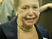 English: Mary Higgins Clark at the Mystery Bookstore in Los Angeles