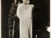 Stephan Sinding med utkast til Ibsen-statue, 1898