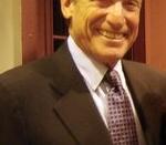 cropped photo of Maury Povich