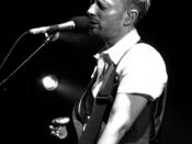 English: Thom Yorke live on stage with Radiohead