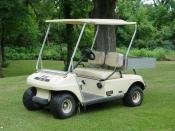 English: A picture of a Club Car 84 golf cart. Italiano: Foto di una golf cart.