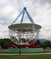 English: Replica of Grote Reber Radio Telescope at National Radio Astronomy Observatory in Green Bank, West Virginia.