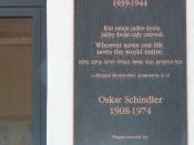 Italiano: Targa commemorativa a Cracovia all'ingresso della fabbrica di Oscar Schindler
