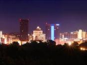 English: Grand Rapids, Michigan, United States, panorama at night.