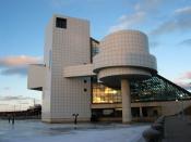 English: The Rock and Roll Hall of Fame, Cleveland, Ohio; architect: I. M. Pei