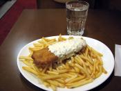 English: A plate of fish and chips in Stadin Kebab, Helsinki, Finland.