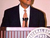 English: Franklin Raines, Then Chairman and Chief Executive Officer of Fannie Mae, Speaks at FDIC Symposium on July 31, 2002