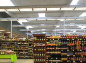 English: Shelves of packaged food inside a Ralphs grocery store in Los Angeles.