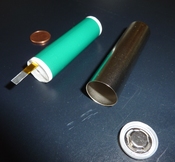English: Cylindric Lithium-Ion Battery Cell (18650) before closing Deutsch: Zylindrische Lithium-Ionenzelle (18650) vor dem Zusammenbau