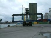 English: Giant Fork-Lift Truck A giant forklift truck at the Port of Dublin.
