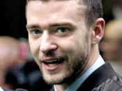 English: Justin Timberlake at the Shrek the Third London premiere. Español: El cantante estadounidense Justin Timberlake en el estreno de la película Shrek III en Londres, Inglaterra. 11 de junio de 2007.