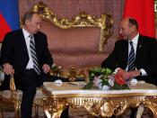 English: BUCHAREST. With Romanian President Traian Basescu. Русский: БУХАРЕСТ. С Президентом Румынии Траяном Бэсеску.