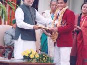 Sanmesh receiving National Bravery Award from Prime Minister of India Dr. Manmohan Singh