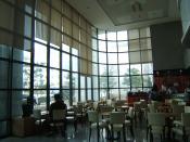 English: A cafe on the first floor of Center for Continuing Education, Sookmyung Women's University. 한국어: 숙명여자대학교 사회교육관 1층에 있는 카페.