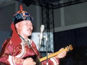 English: Kongar-ool Ondar, Tuvan throat singer. Taken in New York City at the Convention Center at the AT&T booth. 1993 by Bill Loewy