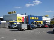 English: Ikea store in Älmhult, Sweden. Deutsch: Ikea-Möbelhaus in Älmhult, Schweden.