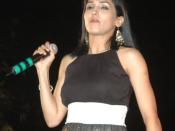 English: Neeti Mohan performing at Ojas 2010, the B-school festival of SP Jain Institute of Management & Research, Mumbai