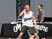 English: Macklemore & Ryan Lewis performing at Sasquatch 2011