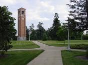 English: The Campanile at University of Northern Iowa. Taken by MadMaxMarchHare.