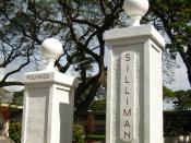 English: Western side of the Gate of Knowledge, main entrance to the Silliman campus and one of the iconic Portals of Silliman University