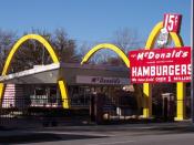 English: McDonalds museum (Ray Kroc's first ( April 1955) franchised restaurant in the chain, similar in style to the McDonald brothers 1953 franchised restaurants in Phoenix, Arizona and Downey, California ), Des Plaines, Illinois, USA.